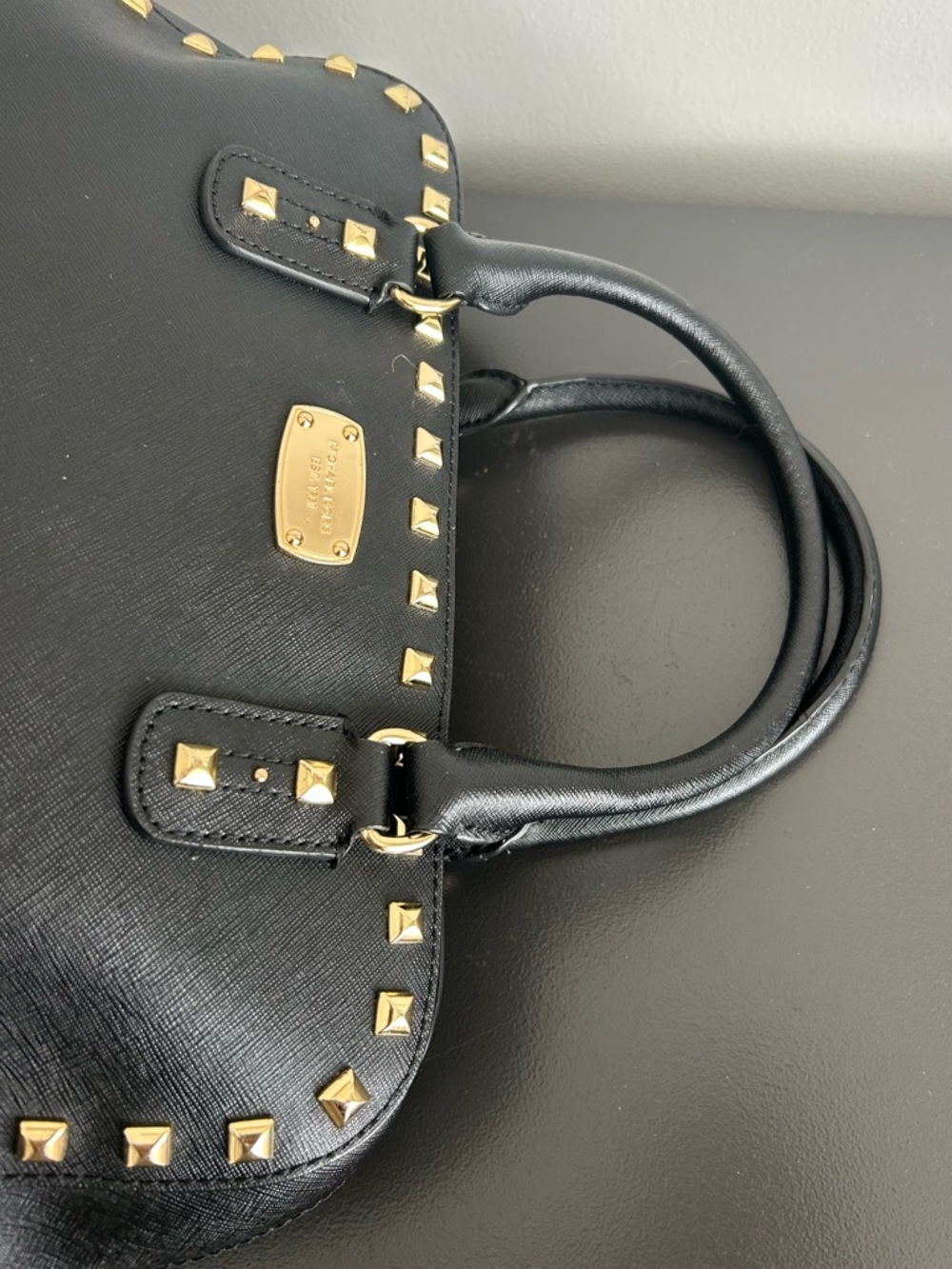 Michael Kors Black leather Satchel Gold Stud structured tote - Picture 9 of 11